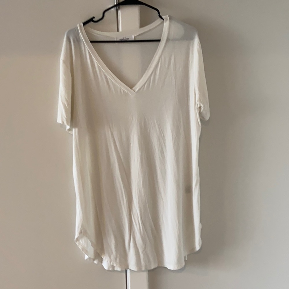 Basic V neck